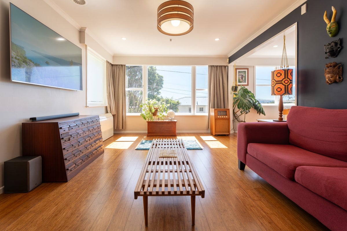 97A Glanmire Road, Newlands, Wellington - Carousel 1