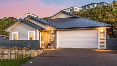 45 Ken Douglas Drive, Aotea, Porirua - Carousel 1