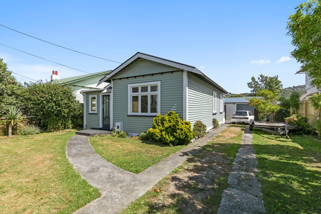 129 Cuba Street, Petone, Lower Hutt - Carousel 17