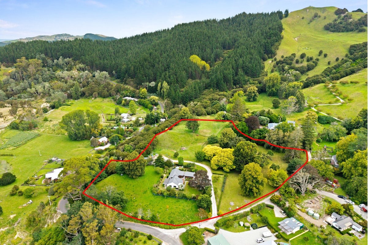596 Riverside Road, Mātokitoki, Gisborne - Carousel 2