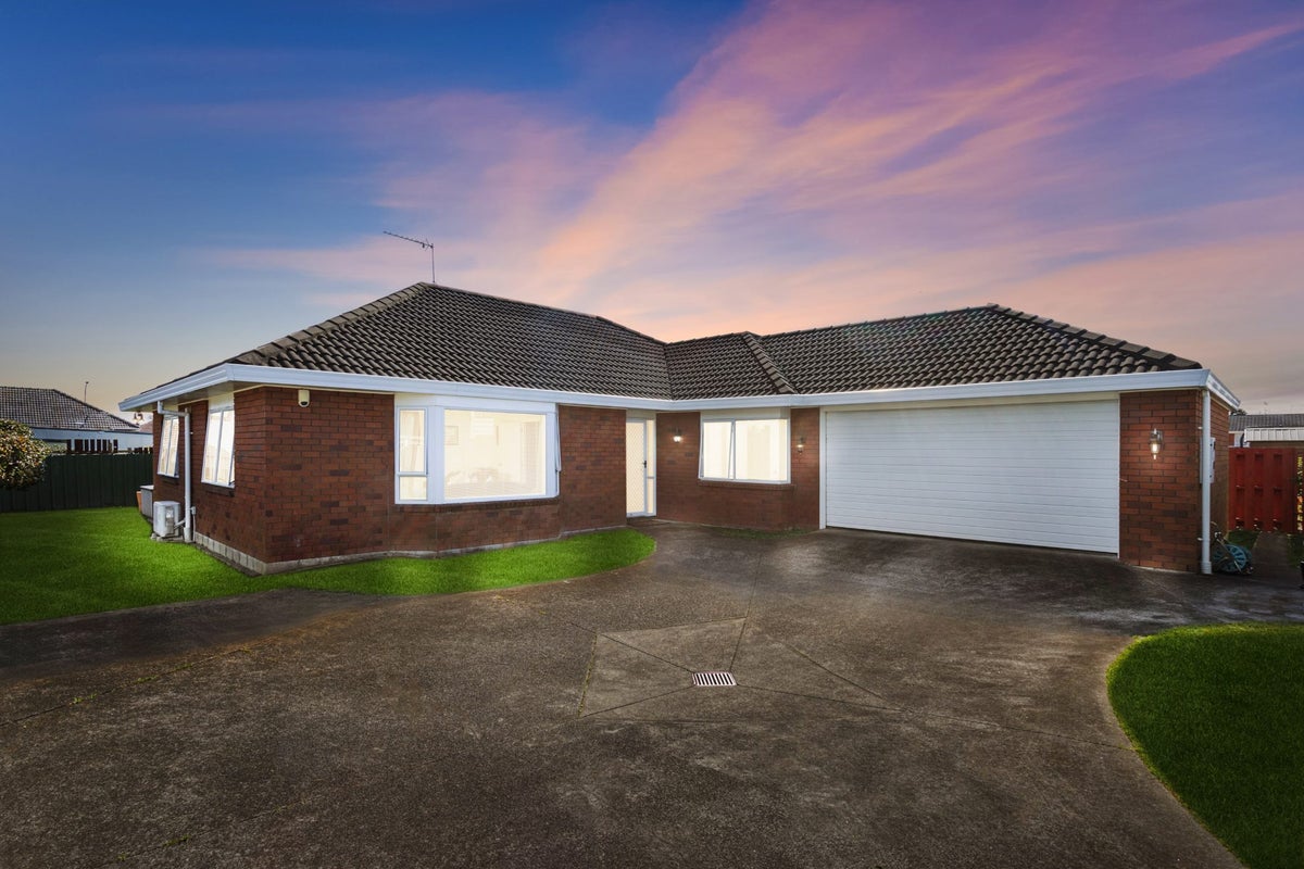 1/12 Paton Avenue, Papatoetoe, Auckland - Carousel 1