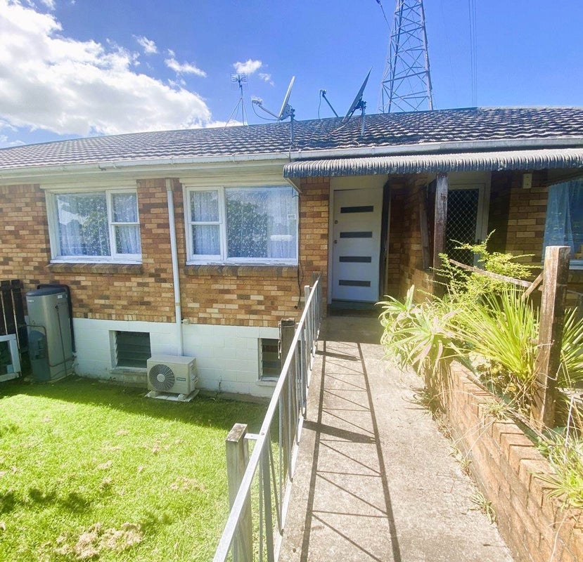 2/356 Blockhouse Bay Road, Avondale, Auckland - Carousel 1