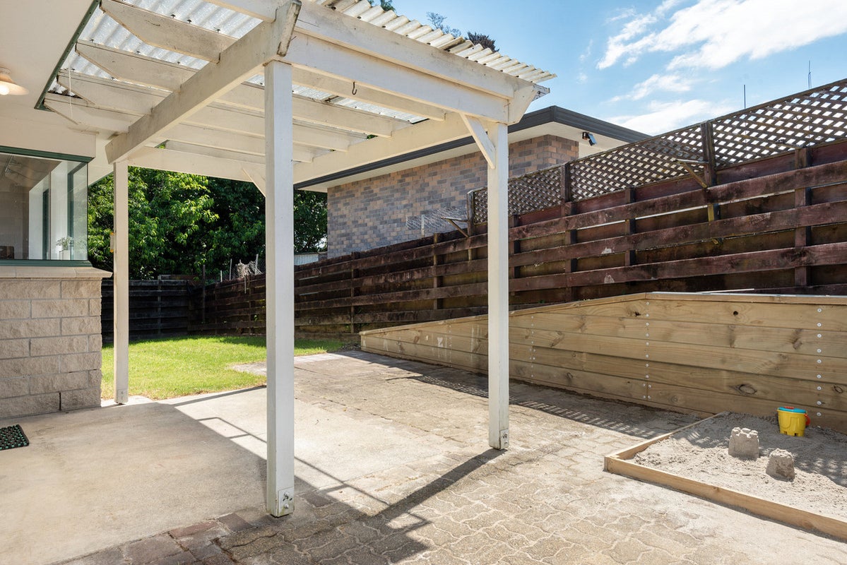 27 Redmond Street, Judea, Tauranga - Carousel 16
