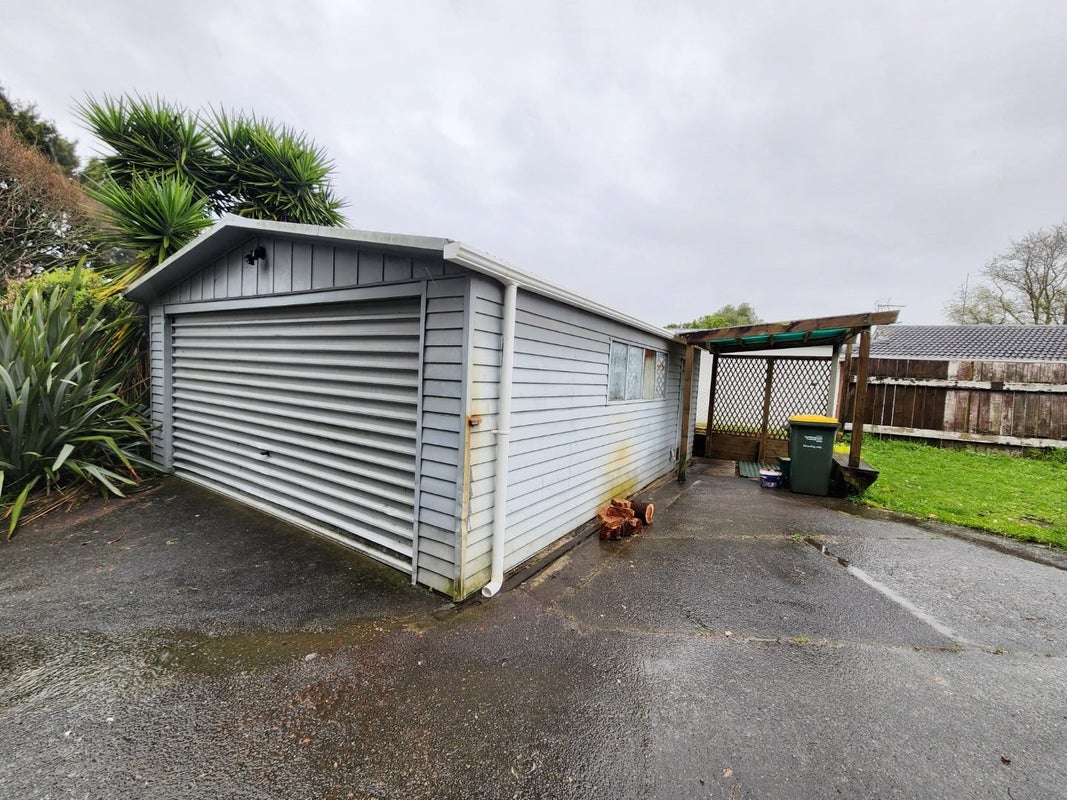 5 Cadiz Place, Red Hill, Papakura - Carousel 12
