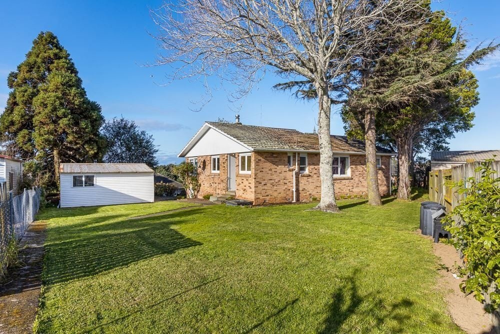 6 Diana Drive, Glenfield, Auckland - Carousel 12