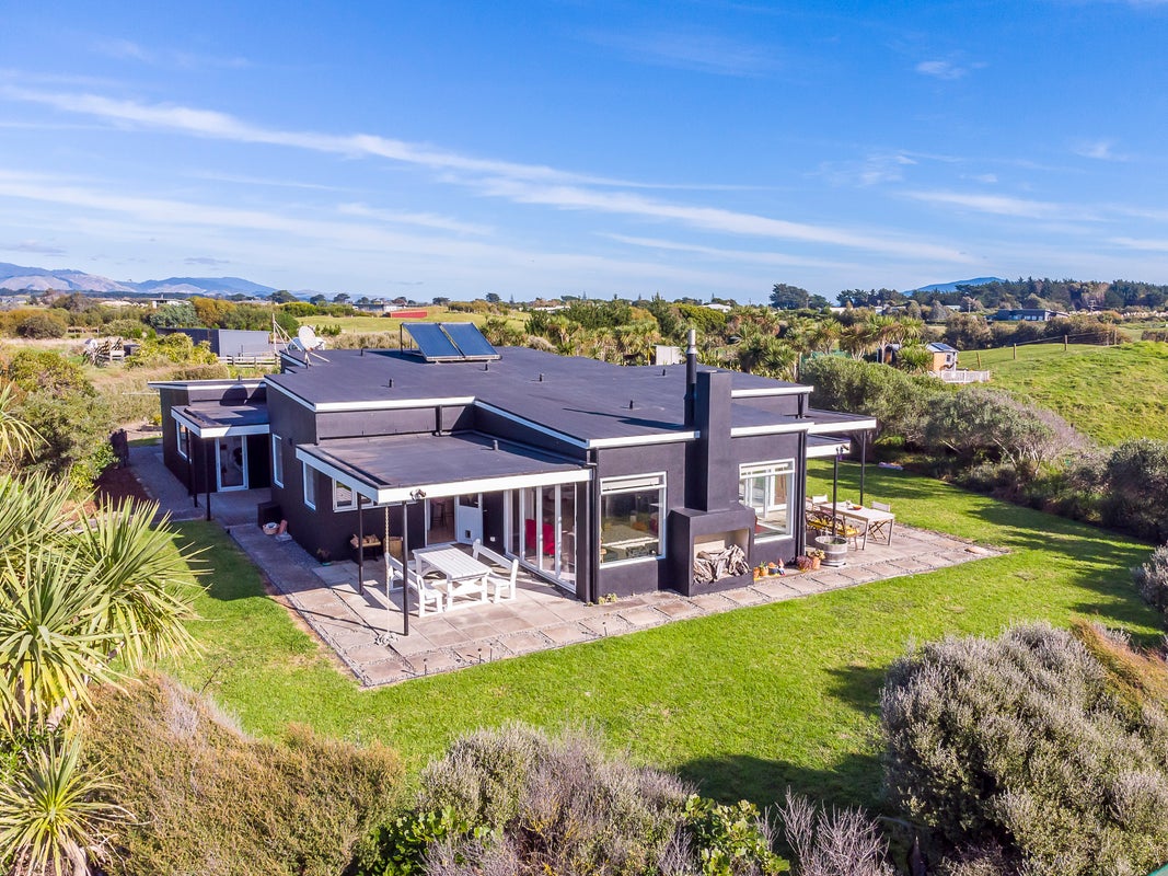 21 Sandown Road, Te Horo Beach - Carousel 2