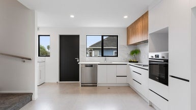 3/19 Alverston Street, Waterview, Auckland - Carousel 1