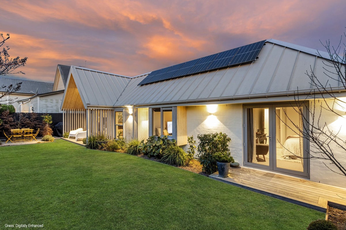 1/117 Rugby Street, Merivale, Christchurch - Carousel 31