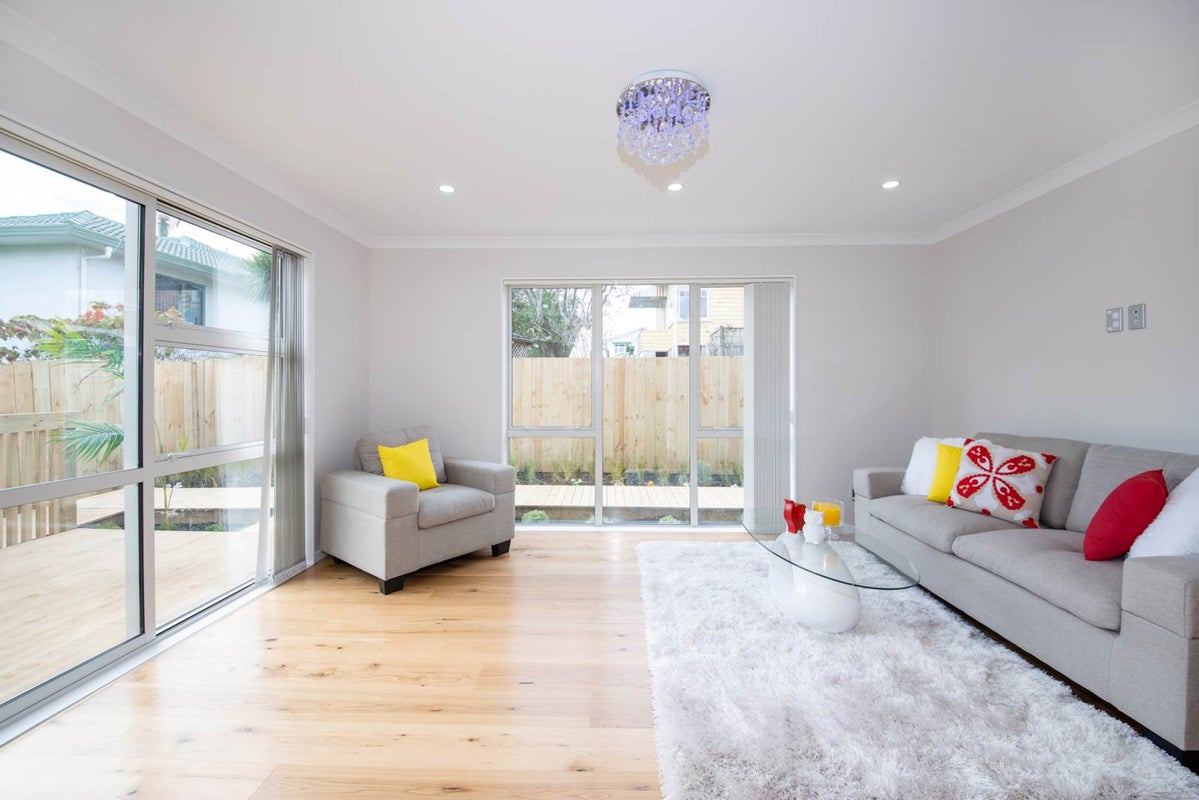 30A Koromiko Street, New Lynn, Auckland - Carousel 1