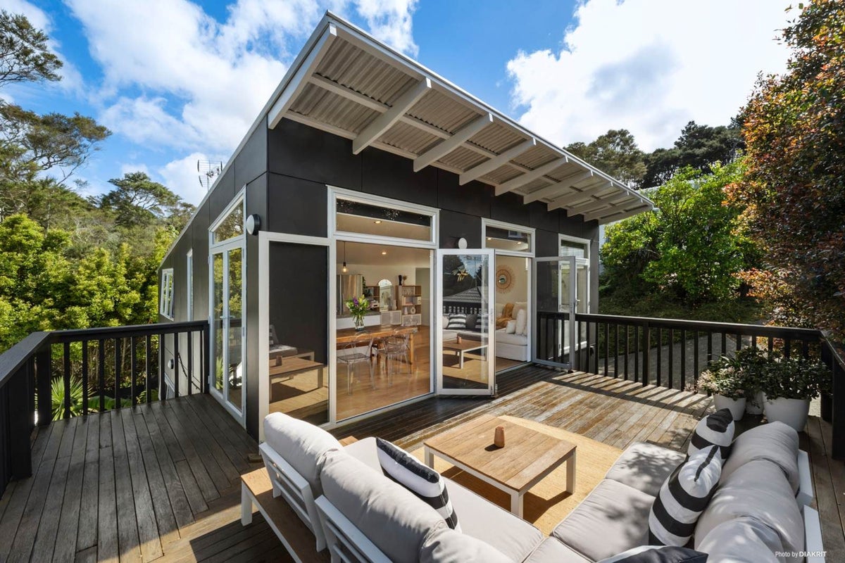 206A Old Titirangi Road, Titirangi, Auckland - Carousel 2