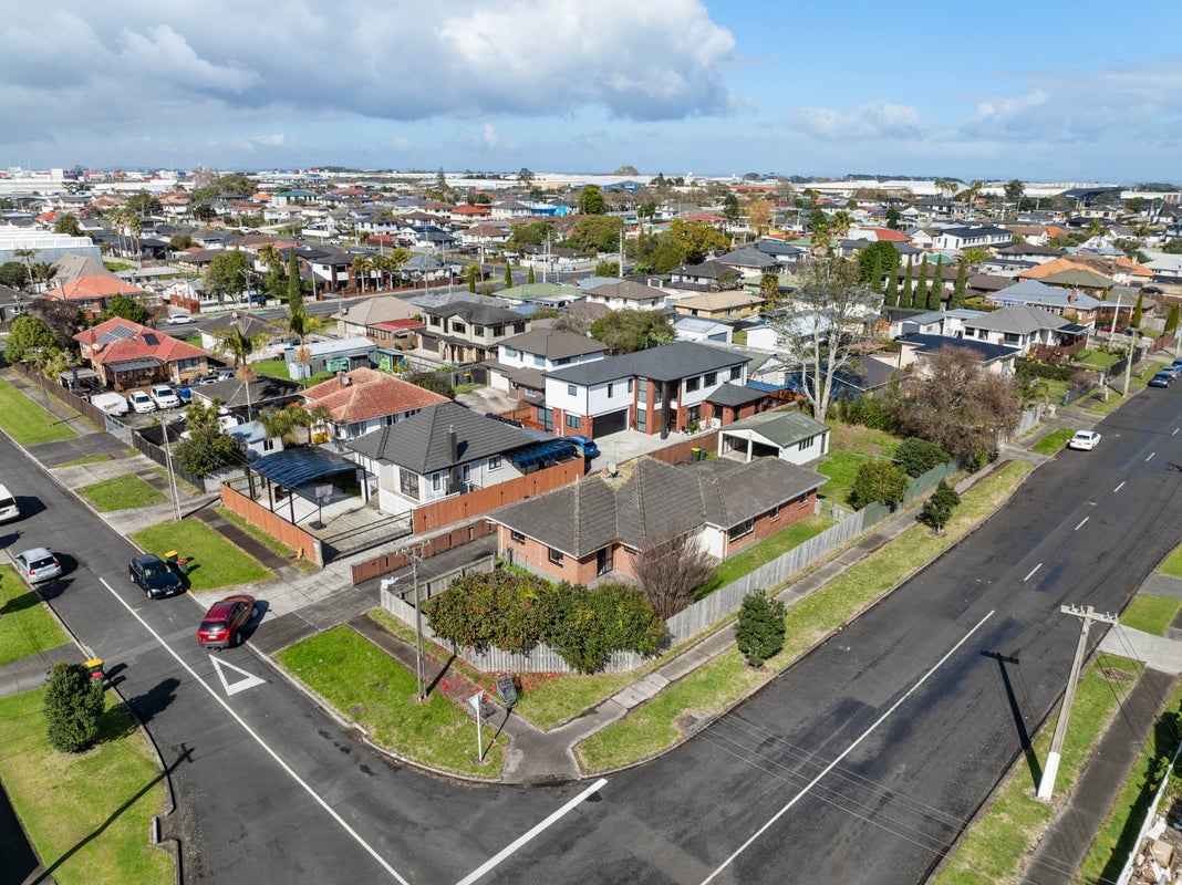 10 Bledisloe Street, Papatoetoe, Manukau City, Auckland - Carousel 18