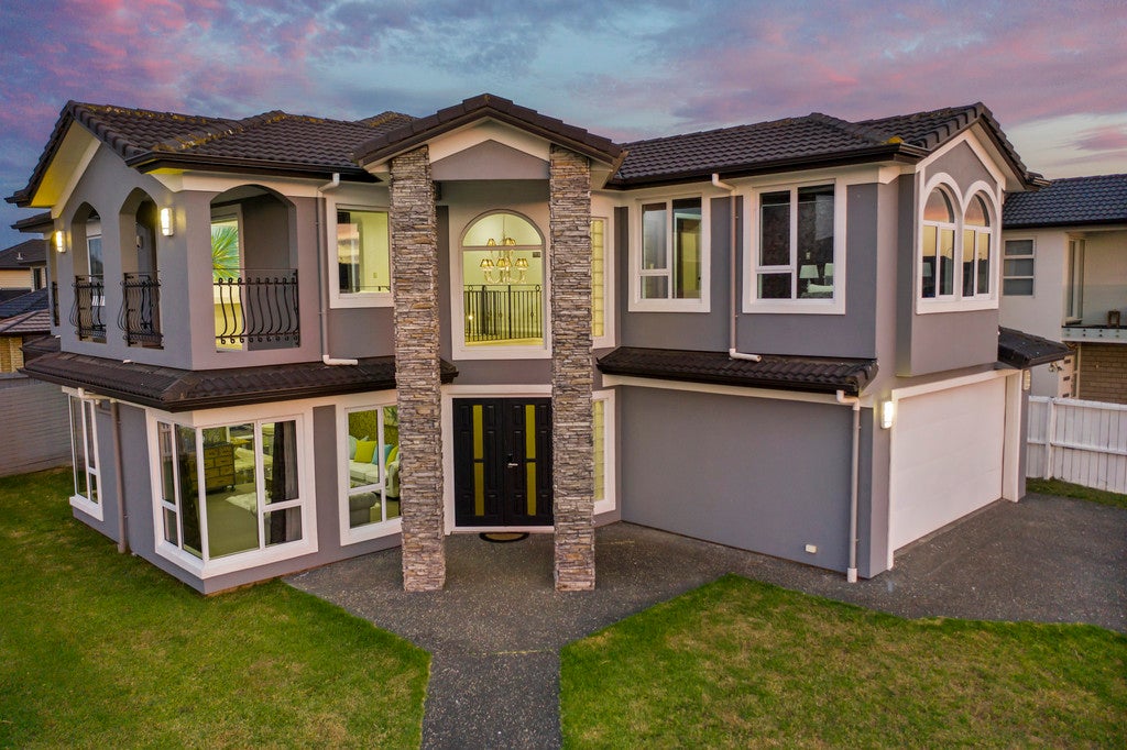 17 Reding Street, Takanini, Auckland - Carousel 1