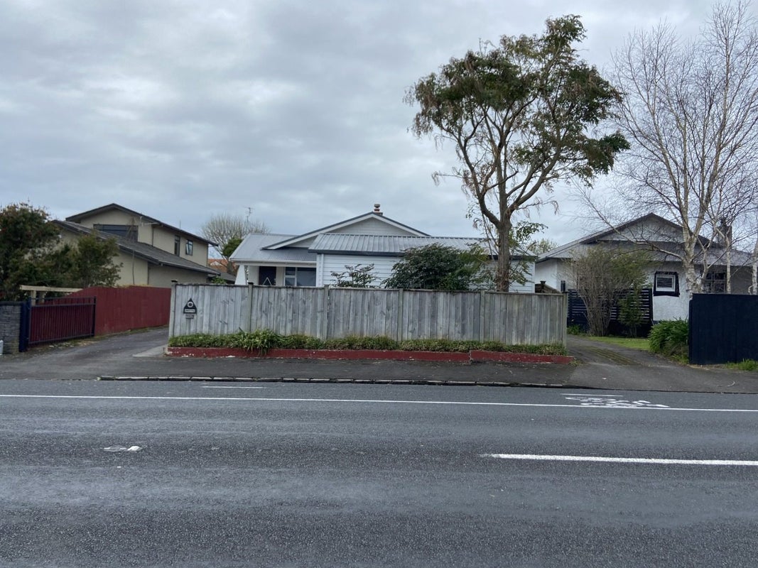 169 Carrington Street, Lower Vogeltown, New Plymouth - Carousel 11
