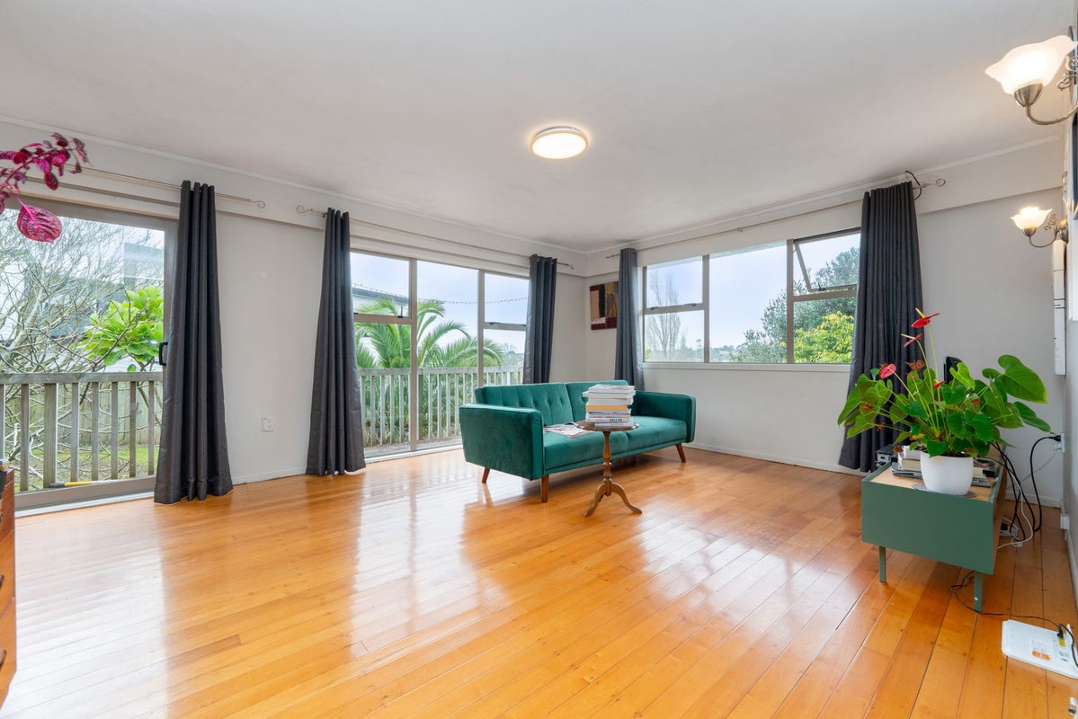 27 Parker Avenue, New Lynn, Auckland - Carousel 2