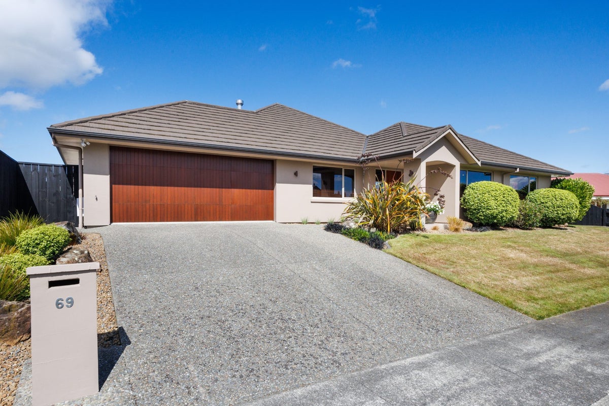 69 Cashmere Drive, Fitzherbert, Palmerston North - Carousel 29