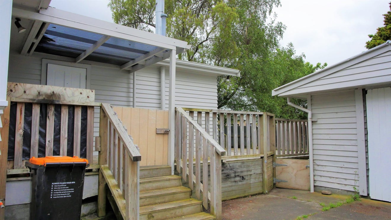 35 SEDDON ST, takaro, Palmerston North - Carousel 2
