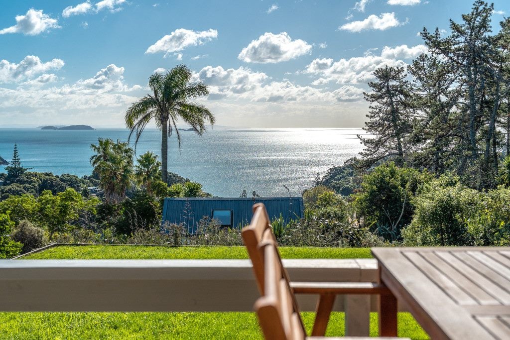 12 Giles Road, Ostend, Waiheke Island - Carousel 2
