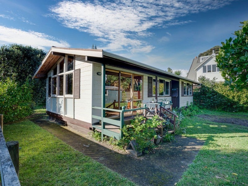 16 Toi Street, Otaki Beach, Otaki - Carousel 1