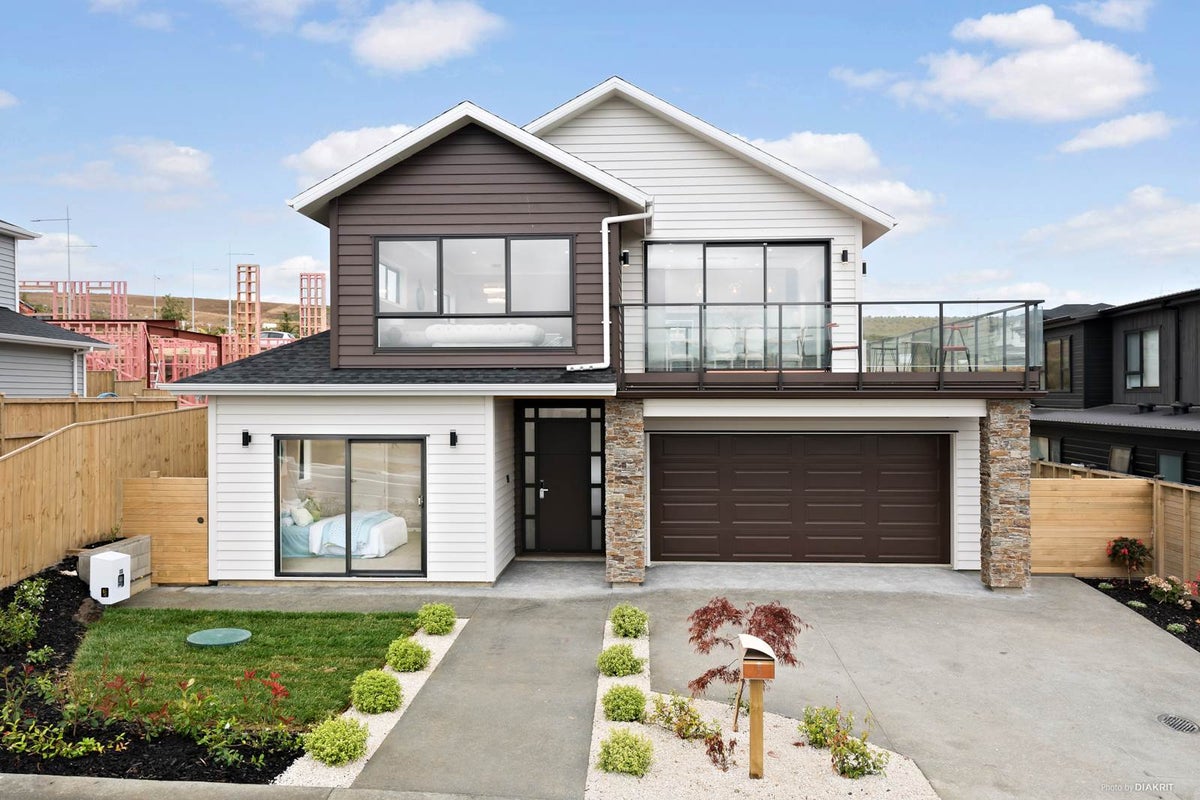 5 Ruku Street, Long Bay, Auckland - Carousel 1