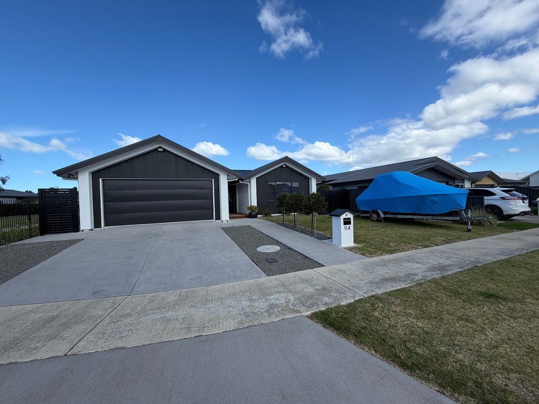 94 Hunter Drive, Awatoto, Napier - Carousel 1