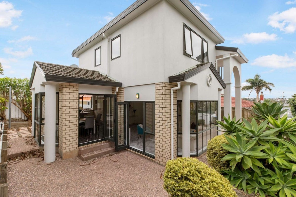 27A Haughey Avenue, Three Kings, Auckland - Carousel 2