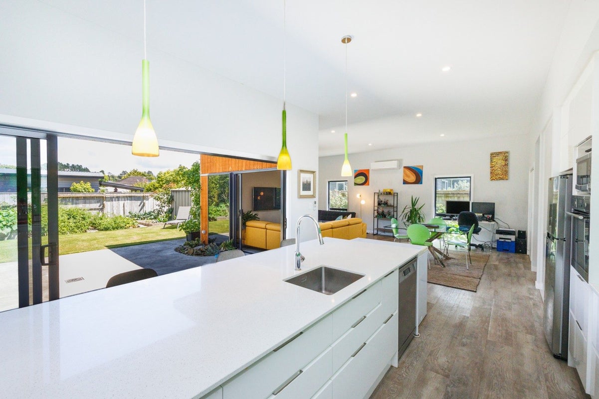300 Cambridge Avenue, Ashhurst, Ashhurst - Carousel 1