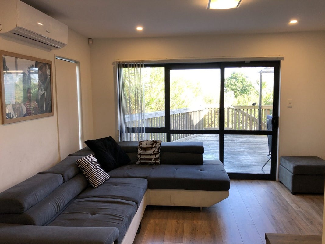 4 Seelie Court, Flat Bush, Auckland - Carousel 2
