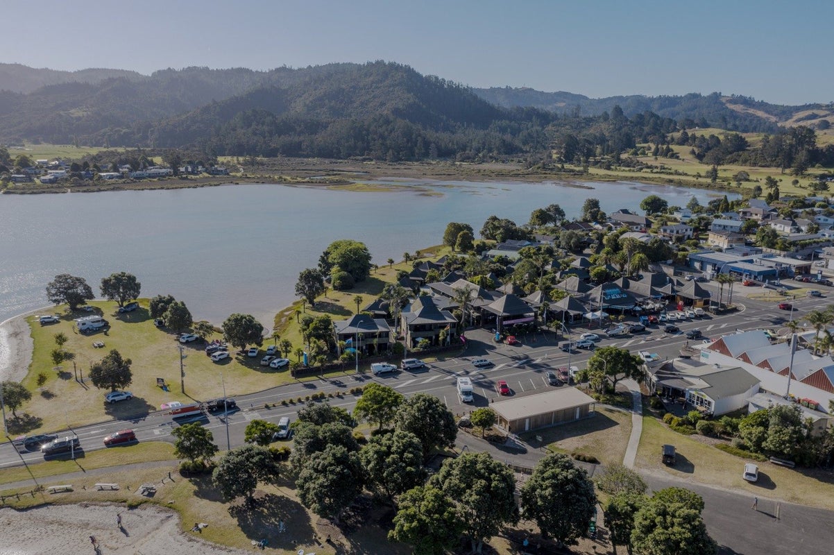 2/223 Main North Road, Redwood, Christchurch - Carousel 2