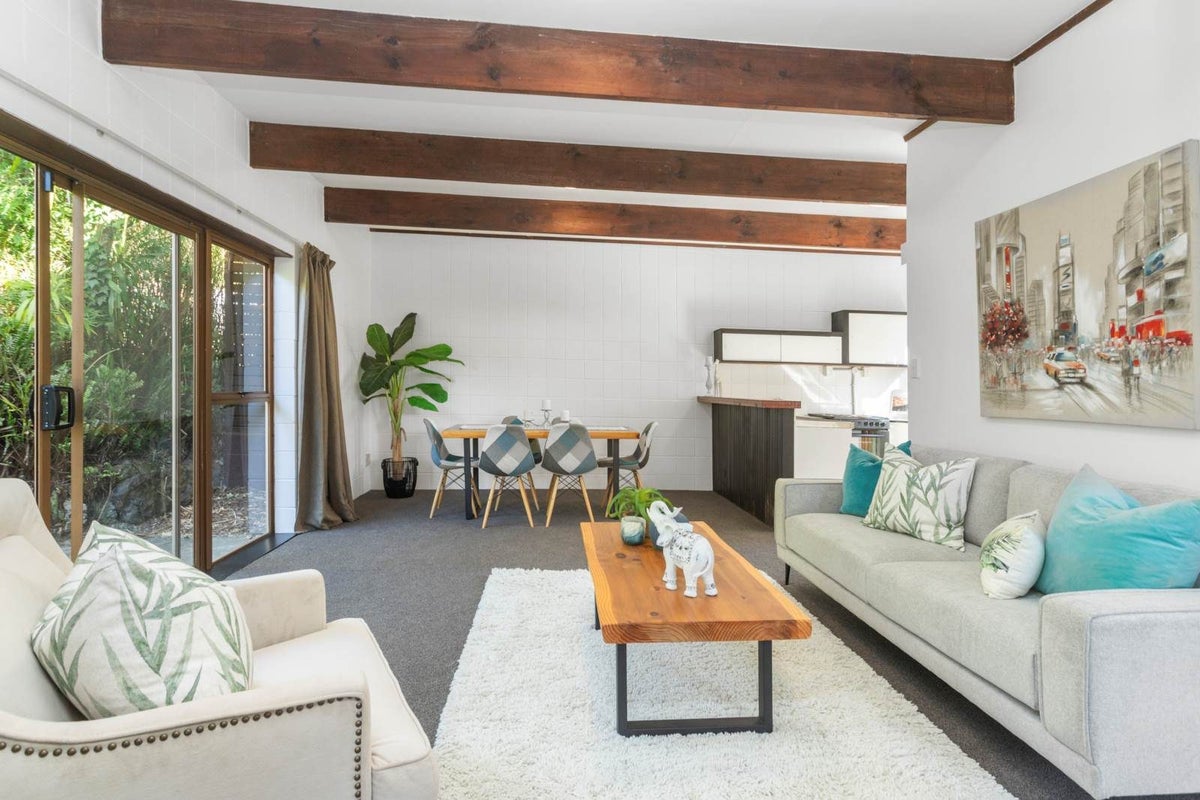1/4 Noall Street, Te Atatu Peninsula, Auckland - Carousel 2