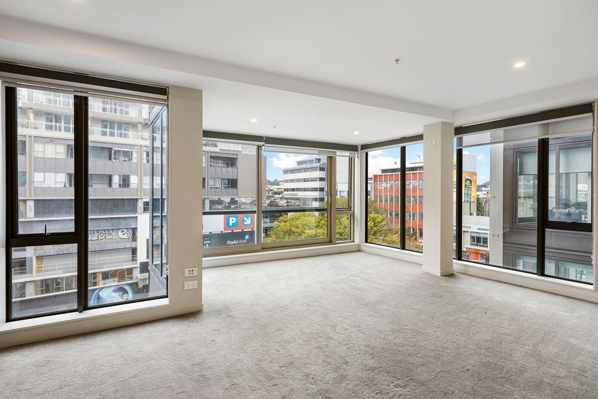 402/166 Victoria Street, Te Aro, Wellington - Carousel 1