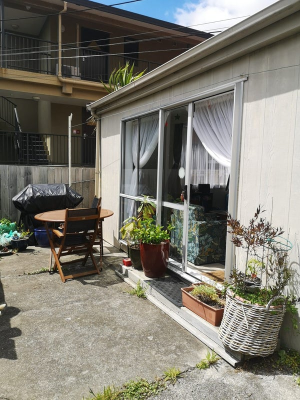 68 Riddiford Street, Newtown, Wellington - Carousel 2