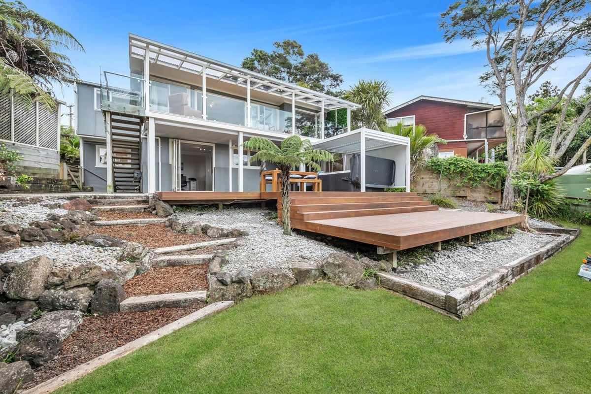 26 Maraetai Heights Road, Maraetai, Auckland - Carousel 1
