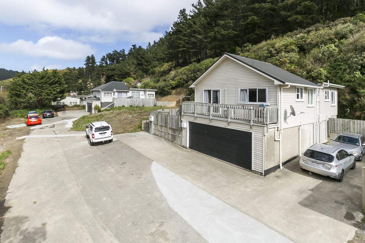 287A Happy Valley Road, Owhiro Bay, Wellington - Carousel 2