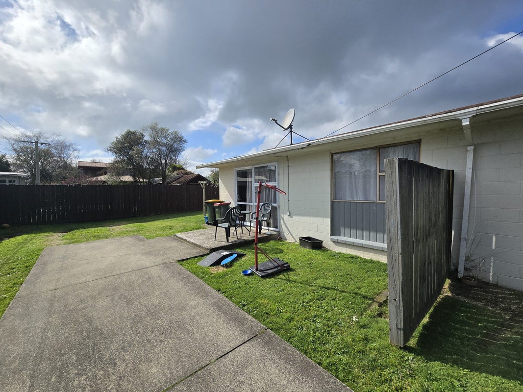 61B Robinson Avenue, Holdens Bay, Rotorua - Carousel 1