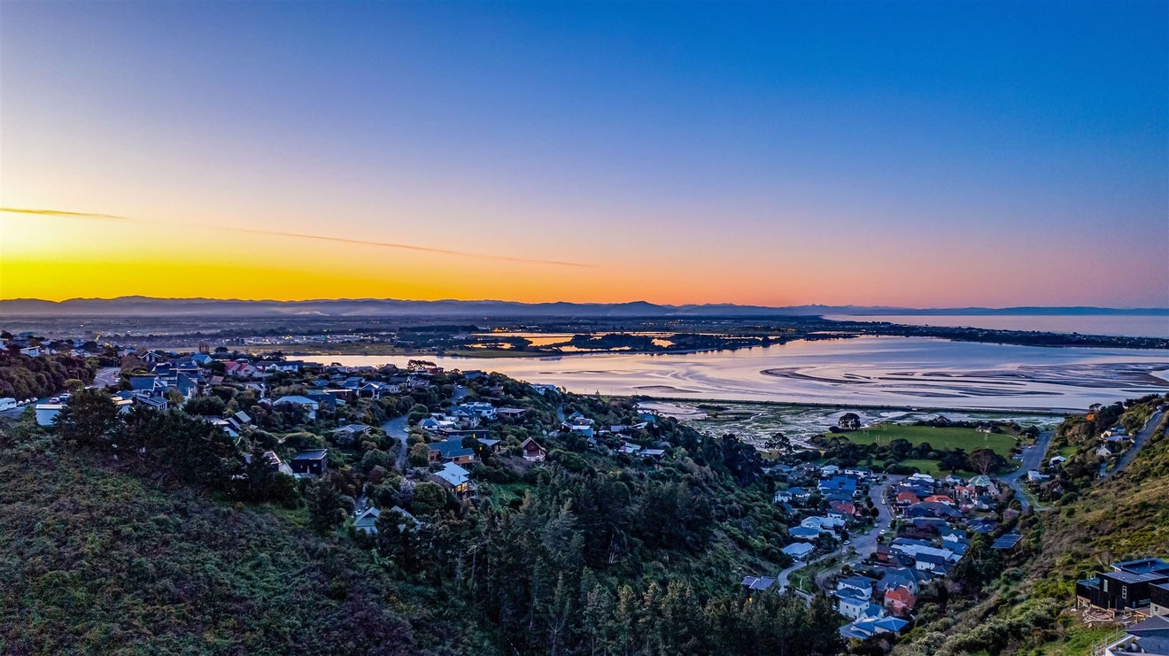 2 John Monck Lane, Redcliffs, Christchurch - Carousel 2