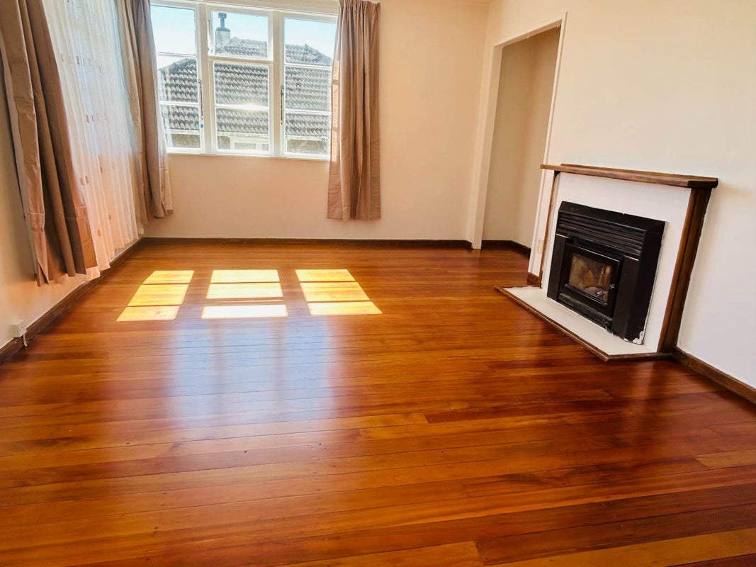 5 Upham Road, Panmure, Auckland - Carousel 2