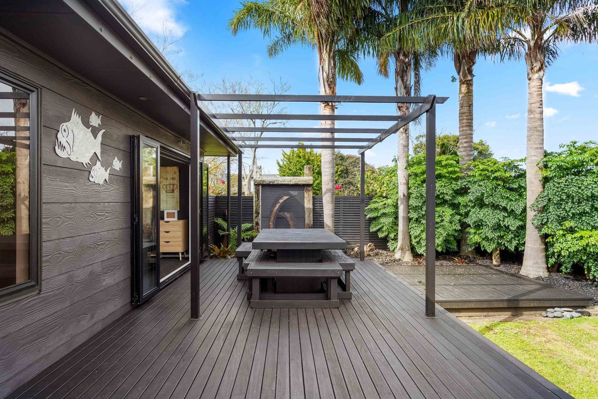 4 Nadine Place, Mangere Bridge, Auckland - Carousel 2