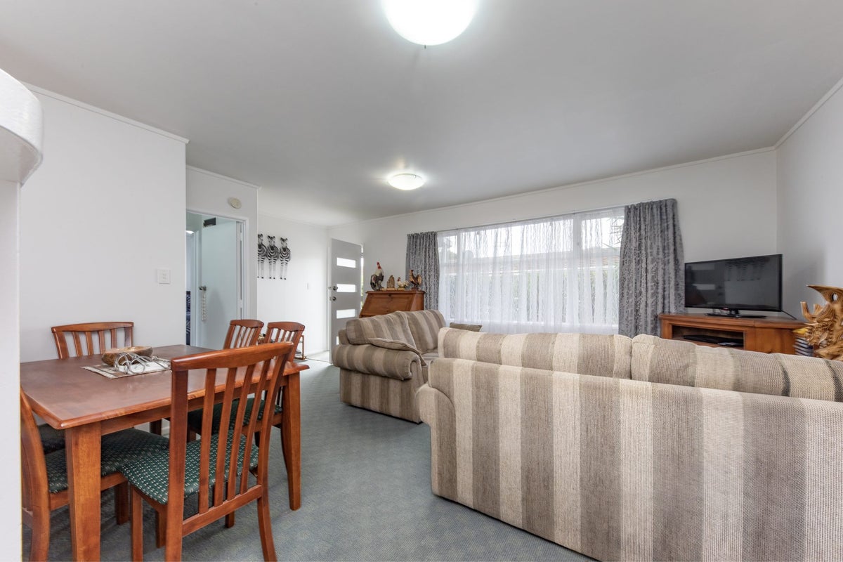 2/0 Spring Street, Onehunga, Auckland - Carousel 2