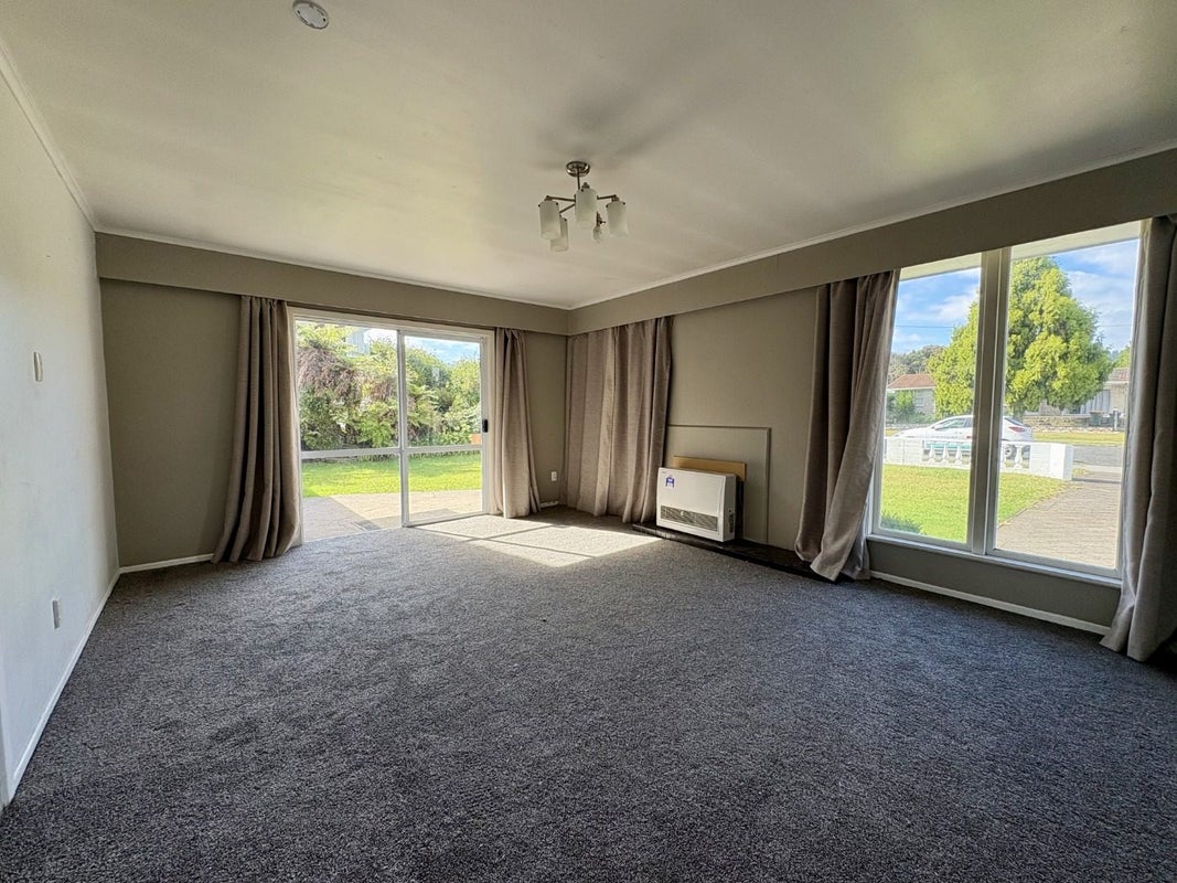 40 Ward Avenue, Fenton Park, Rotorua - Carousel 2