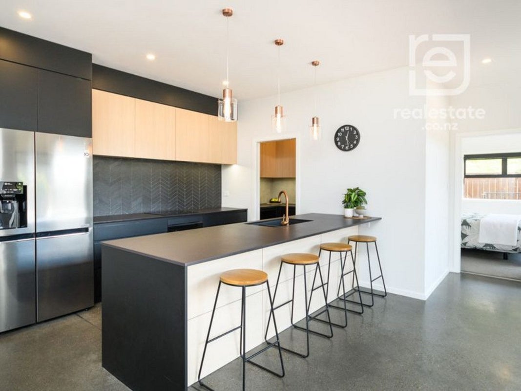 35 Freedom Drive, Kelvin Grove, Palmerston North - Carousel 2