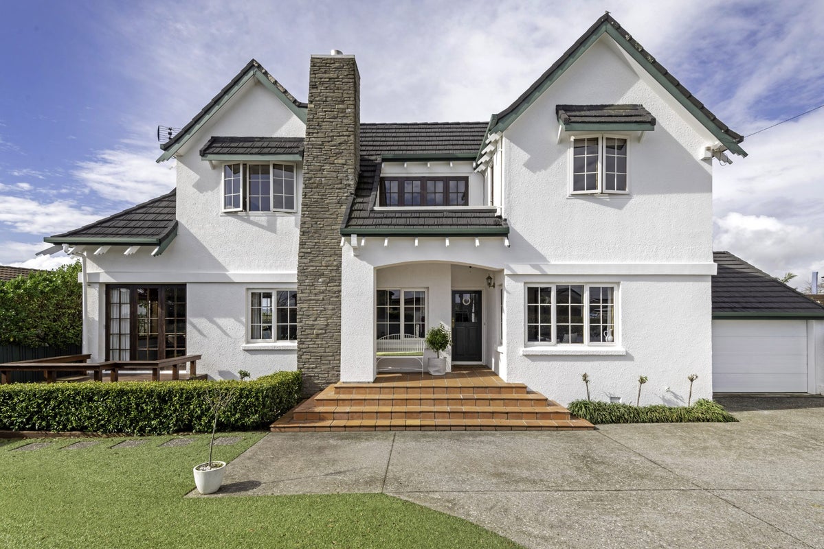 1/109 Litten Road, Cockle Bay, Auckland - Carousel 1