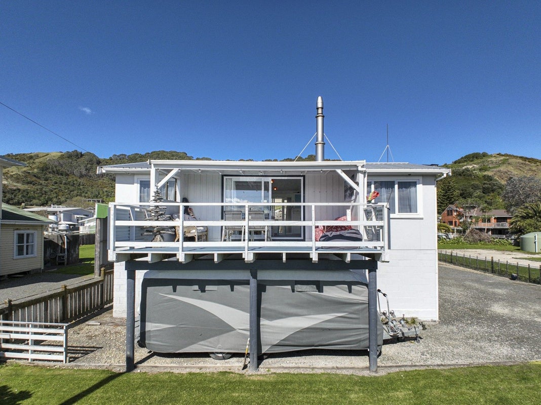 73 Fortescue Street, MAHIA, NUHAKA - Carousel 1