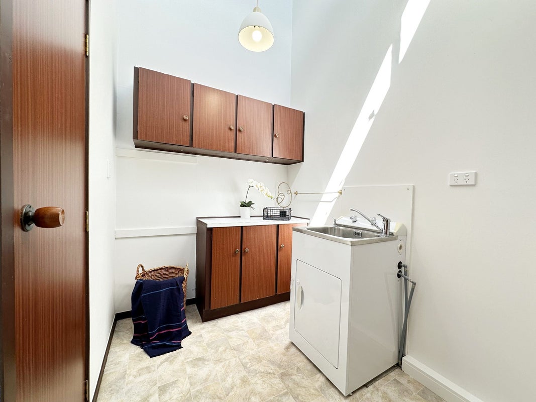 2/35 Swanson Road, Henderson, Auckland - Carousel 14