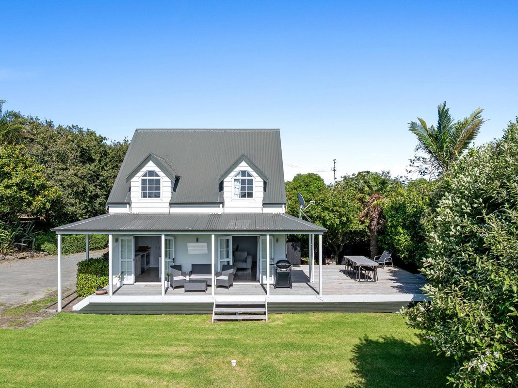 35 Joblin Road, Silverdale - Carousel 2