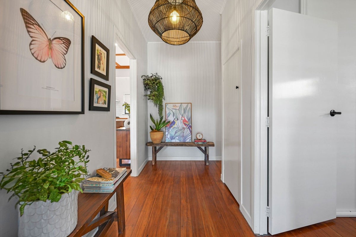 8 Wha Street, Frankton, Hamilton - Carousel 2