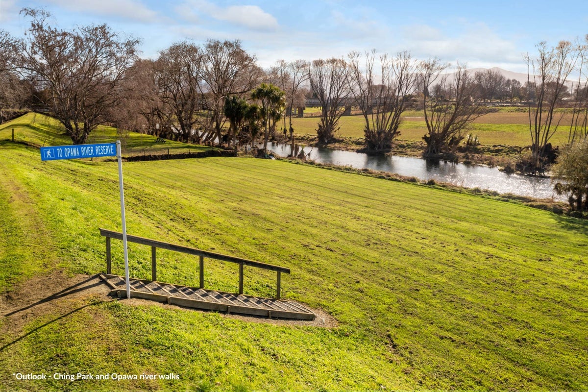 9 Endeavour Street, Riversdale, Blenheim - Carousel 24