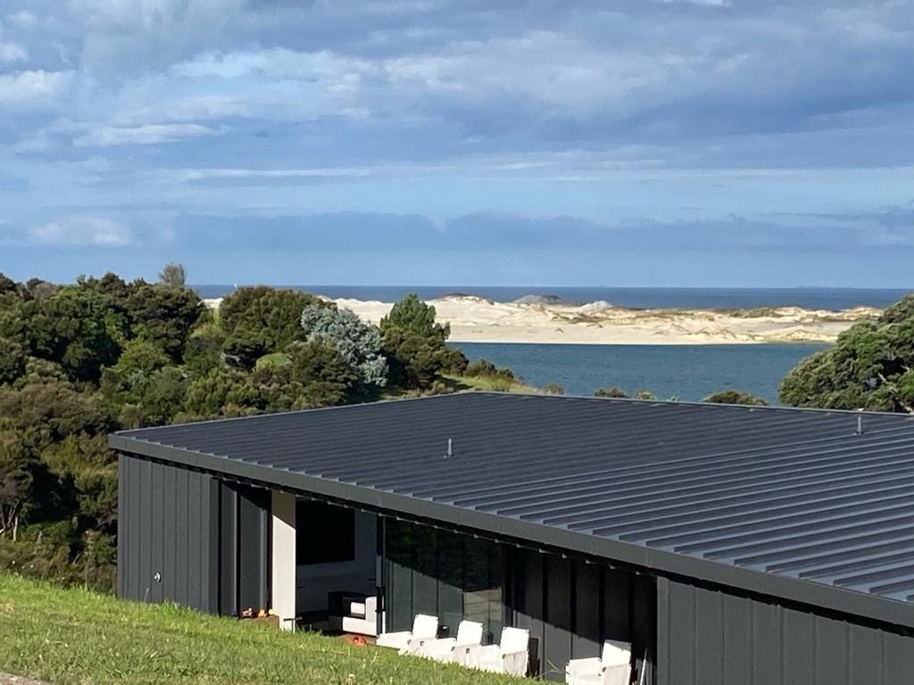 126 Estuary Drive, Mangawhai Heads, Mangawhai - Carousel 1
