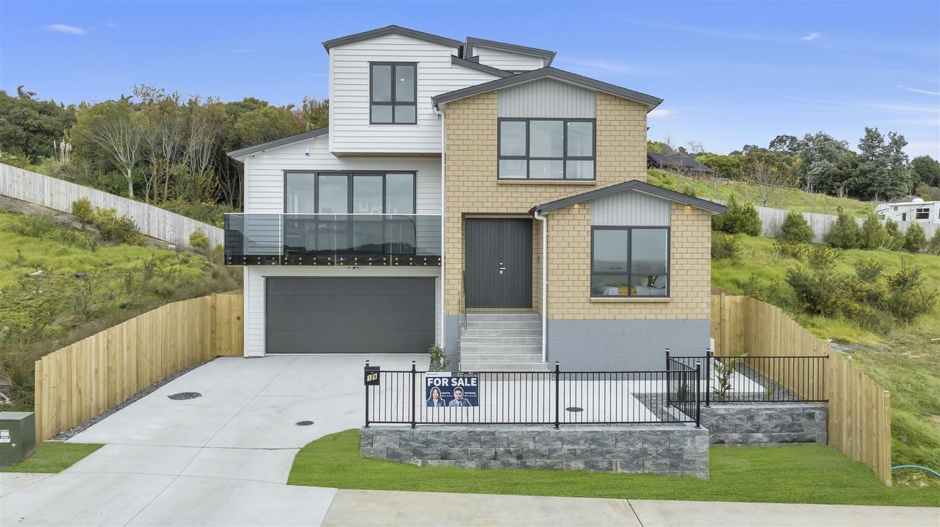 19 Elevation Street, Flat Bush, Auckland - Carousel 1