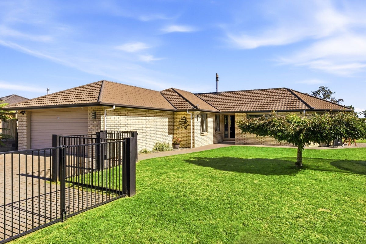 176 Parekaawa Drive, Motuoapa, Turangi - Carousel 1