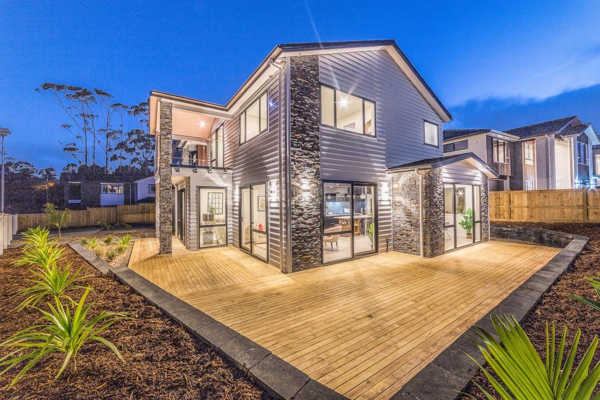68 Mettam Drive, Swanson, Auckland - Carousel 2